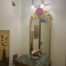 Saray apart:  bir otel