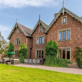 8 Bed in Rugeley oc-79321, Hotel in Abbots Bromley