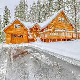 Snowpeak Chalet in Tahoe Donner