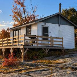 Lakeview Cabin in Georgian Bay - Rockwood #11, hôtel à Dillon