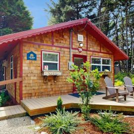 Woodland Cottage by the Sea