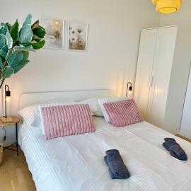 Stylish Apartment with Balcony near Vienna
