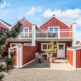 5 star holiday home in Blåvand, Hotel in Blåvand
