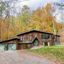 Rib Mountain Cabin, hotel v destinaci Wausau