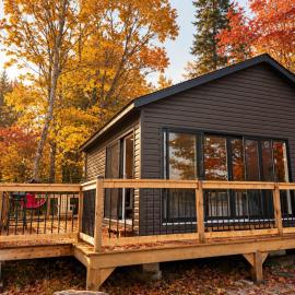 Lakefront Studio Cottage #7