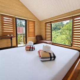 Camp Riverside by Zenmist - Apayao 1, hotel din Baguio