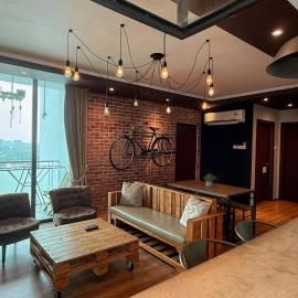 Jeff & Ricky Homestay 82@Vivacity Megamall, hotel di Kuching