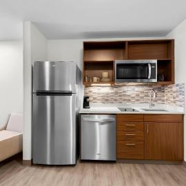 Everhome Suites Glendale Sports Entertainment District by Choice Hotels