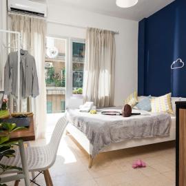 Navy Studio & Balcony in Mar Mikhael