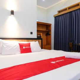 RedDoorz Syariah at Tigadua Wonosobo