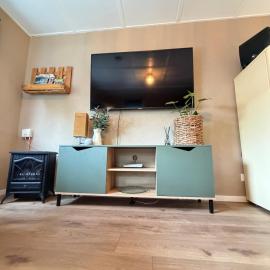 Moderner Bungalow mit eigenem Garten, hotel en Flechtingen