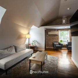 Close to Stadiums, Downtown Cincy, & more, 1BR Apt