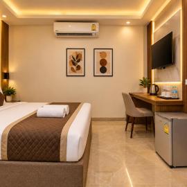 Hotel Tej palace Near IGI Airport Delhi