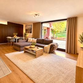 Großes Ferienhaus in Siegen-Kreuztal auch für Monteure, hotel a Kreuztal