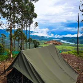 Cloud Camp Kolukkumalai, hôtel à Suryanelli