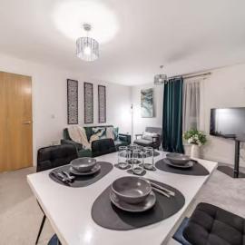 Sittingbourne 2 Bed 2 Bath - Free Parking - Station 5 min walk