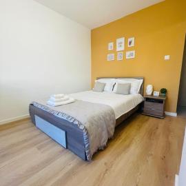 Alexandra Studio