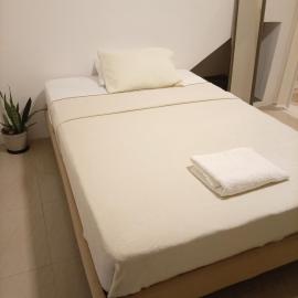 Habitación Privada con parking, Aurora, hotel in Daule