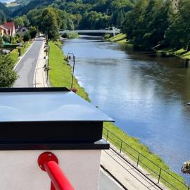 Riverside Luxury Apartments & Café - Bohemian Paradise on the Greenway Jizera