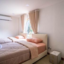 Baan Maew Ma Ruay Cozy Modern House HAPPY STAY, ξενοδοχείο σε Sukhothai