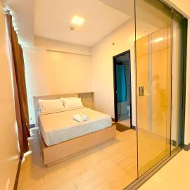 Mactan Newtown Staycation by Xen: Punta Engaño şehrinde bir otel