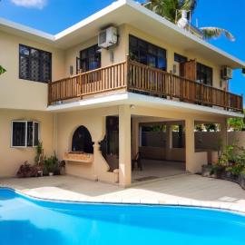 Comfortable apartment in Blue Bay with shared pool