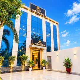 Hotel Ashoka Inn "Budget Friendly" Near Botanical Garden, hotel en Noida