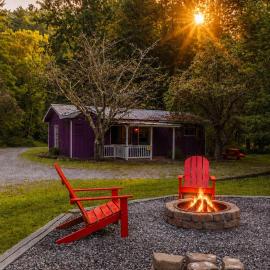 Couples' Cabin 12 Min to Cherokee Casino Pets
