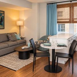 Fun Cozy 1 Br King Apts - 1 25 Mile Walk to TIAA Bnk Fld