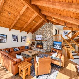 Ski shuttle to Deer Valley, hot tub and sauna