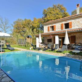 Holiday Home with Pool Zminj-Zminj (Region) 42548