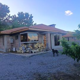 Hosteria y Cabañas Malloa - Naturaleza y Desconexión, hotel a Caracoles