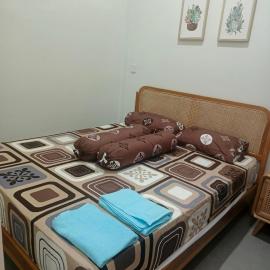 HomeStay Pinus C3, hotel v mestu Singkawang