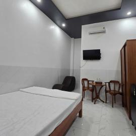 Nhà Nghĩ ÚT NHƠN: Xóm Tràm Cửa şehrinde bir otel
