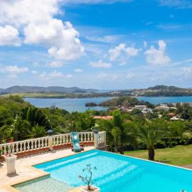 Maison avec vue sur la mer à La Trinité, piscine partagée