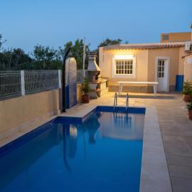 Seaview Villa with Private Pool in Moncarapacho