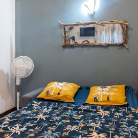 Bungalow romantique à Deshaies + piscine