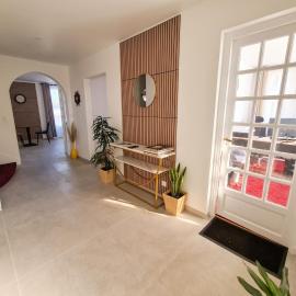 Maison spacieuse à Montebourg avec jardin, hotelli kohteessa Montebourg