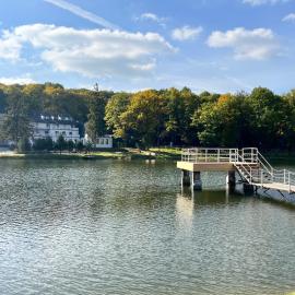 Hotel Carina - noclegi z dostępem do restauracji i strefy SPA w hotelu Gorzelanny, odległość 100m, hotel en Jarnołtówek