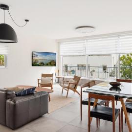 Spacious Quiet 2BR & Parking City Center by FeelHome