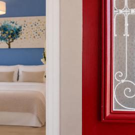 IRIS Boutique Rooms, hotell i Korint