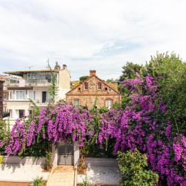 Viesnīca Büyükada Garden Apartments - 5 Min to Ferry pilsētā Prinču salas