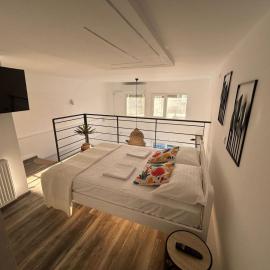 Elia Apartments