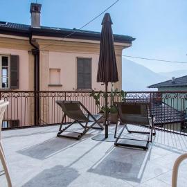 LG LAKE - Boutique apartments and rooms -, hotelli kohteessa Brienno