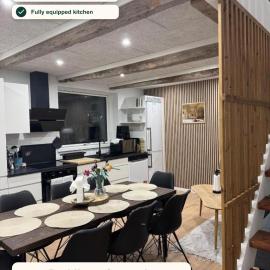 The Wild Swan - Big house with many beds in Odense - Free Parking