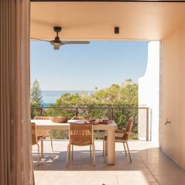 Top Floor Breath-taking Ocean Views