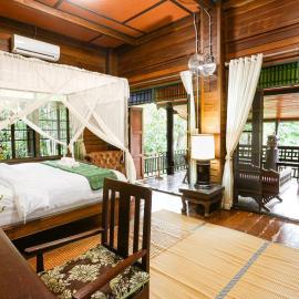 Lanna Grand Suite l Traditional Thai House
