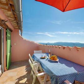 Maison de village avec terrasse