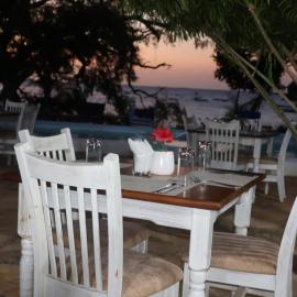 Shiri Beach Resort, готель у місті Fumba