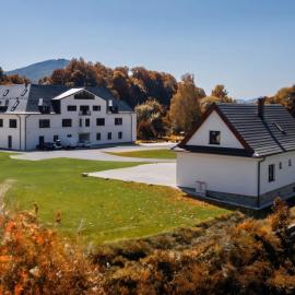 Ulrichova vila a Vilka Rejhotice, hotel a Šumperk
